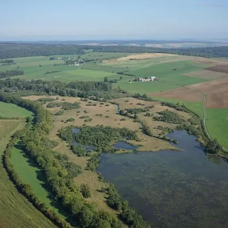 Campsite Mobil-home - Bairon - Bord De Le Chesne (Ardennes)