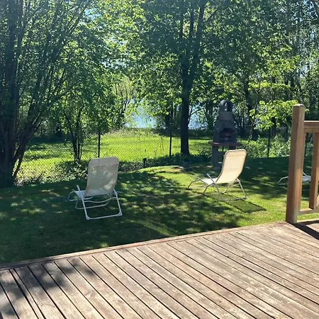 Camping Mobil Homes 6 Et 8 Places - De Bairon 08 - Emplacement Exceptionnel Bord De