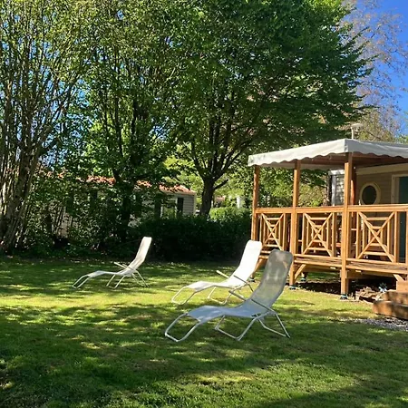 Mobil Homes 6 Et 8 Places - De Bairon 08 - Emplacement Exceptionnel Bord De Le Chesne (Ardennes)