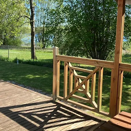 Campsite Mobil Homes 6 Et 8 Places - De Bairon 08 - Emplacement Exceptionnel Bord De *