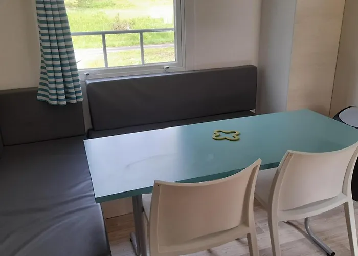 Mobil-home - Bairon - Bord De Le Chesne (Ardennes)